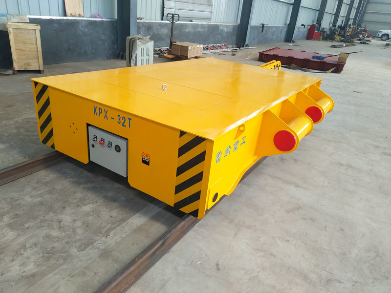32 ton trolley verbonden met de tractor